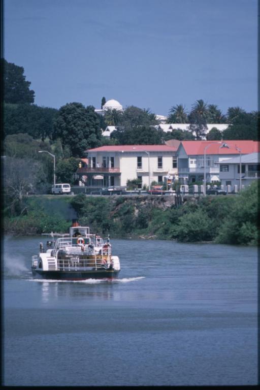 Tamara Riverside Lodge Whanganui Exterior foto